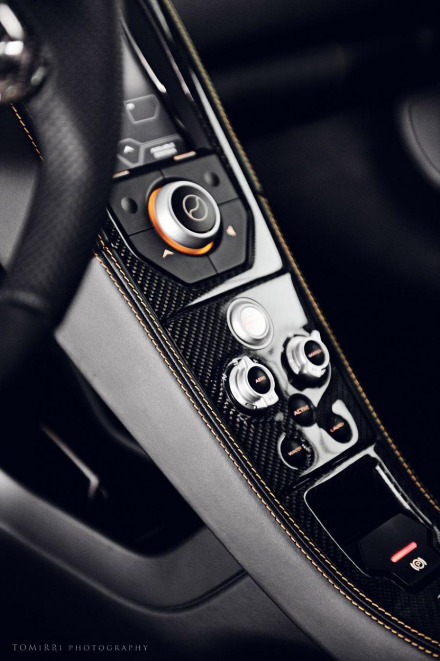  McLaren MP4-12C High Sport 2012 года  (фото 12 из 30)